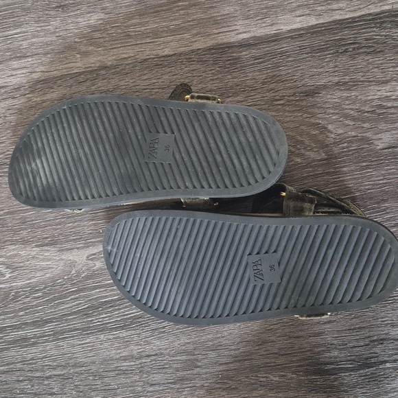 Zara Women Velvet Olive Green Sandals - Picture 3 of 3